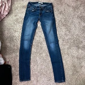 Hollister Jean